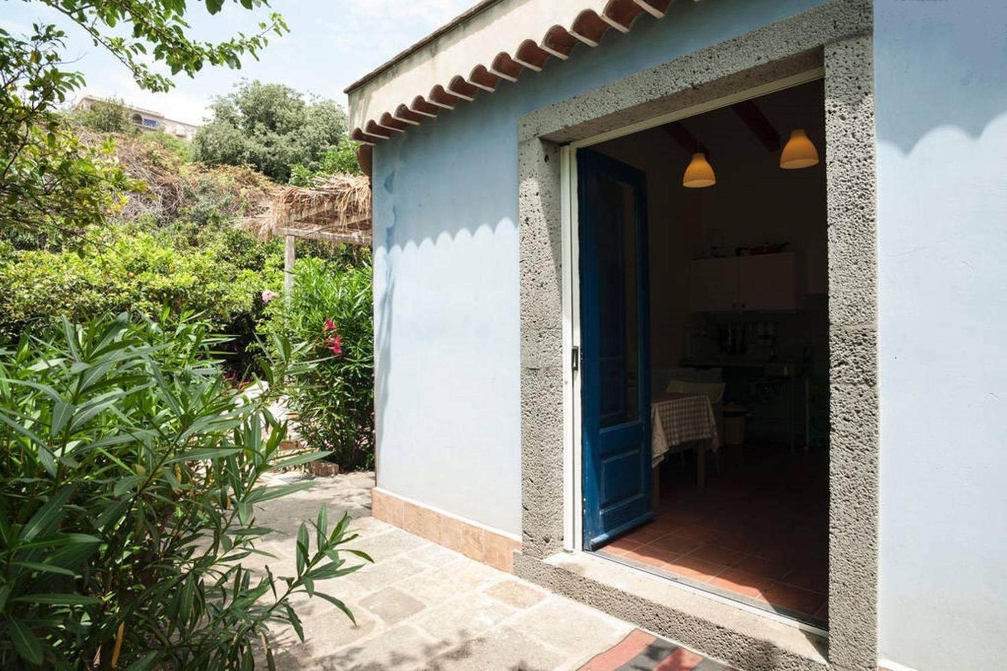 Come In Sicily La Pietra Monaca Apartment Acireale Room photo